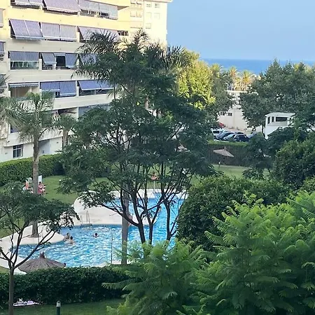 Marbella Piso En Casco Junto A Playa Piscina In Summer Season Exterior photo