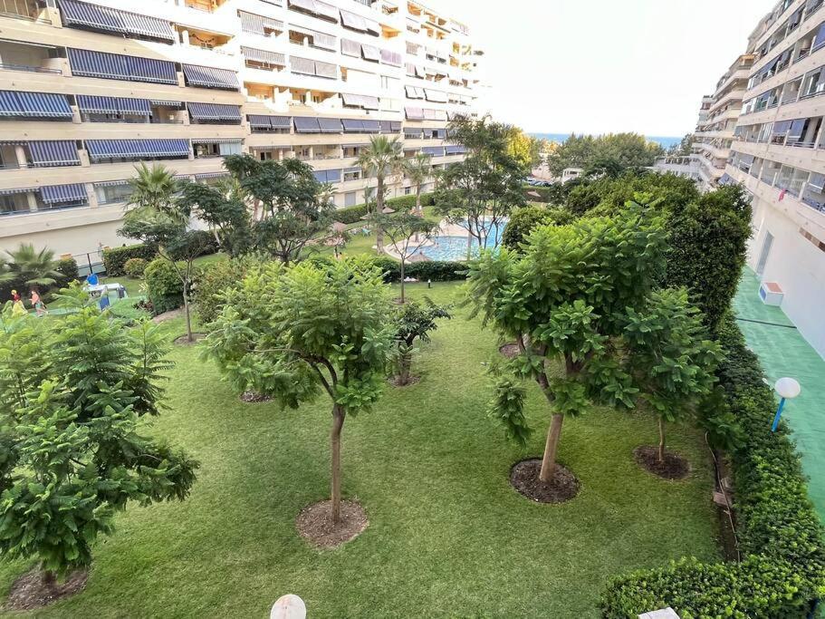 Apartament Piso En Casco Junto A Playa Piscina In Summer Season Marbella
