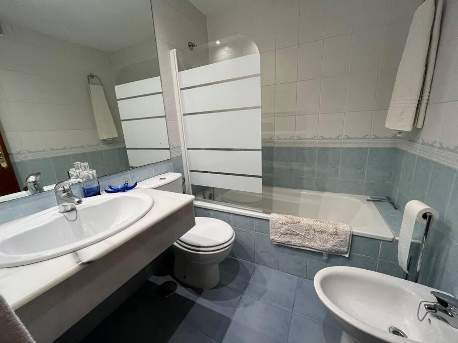 Apartament Piso En Casco Junto A Playa Piscina In Summer Season